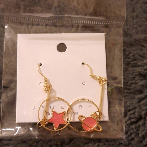 earrings - Picture 2 of 2
